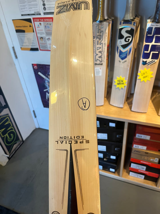 UMZ MALIK 7 STAR SPECIAL EDITION CRICKET BAT