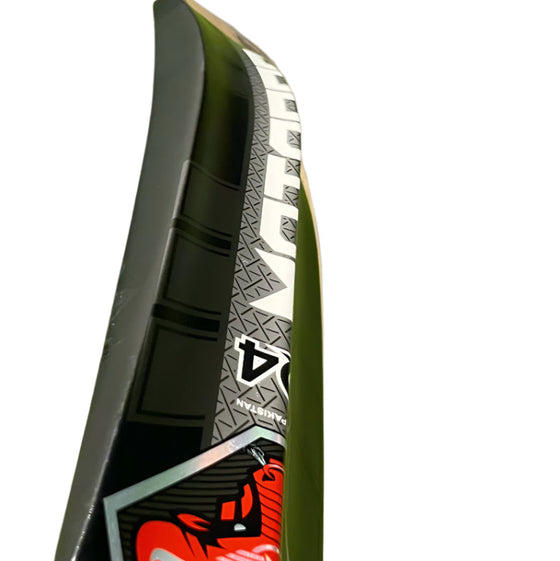 MATADOR Q4 BLACK EDITION - FULLY CARBON CRICKET BAT