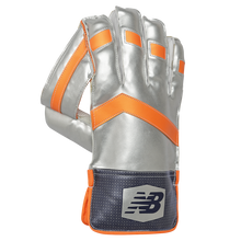  NB DC 550 Cricket Wicket Keeping Gloves